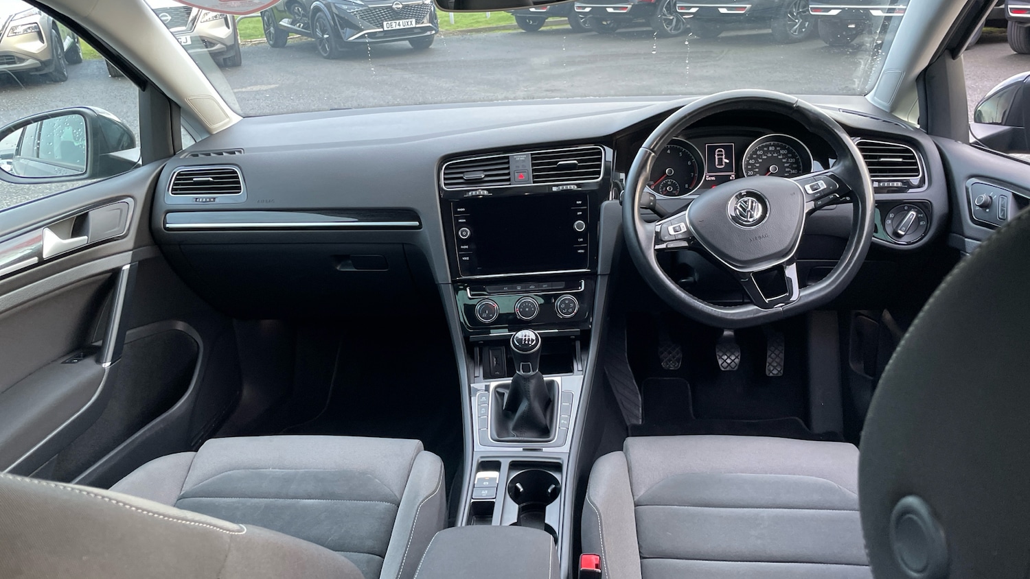 Used Volkswagen Golf 2019 for sale - 77393345: Photo 10
