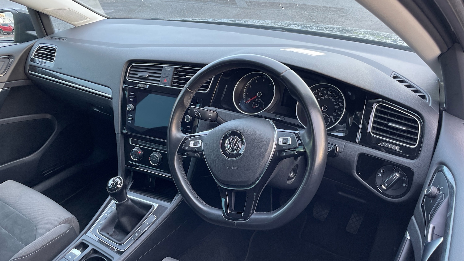 Used Volkswagen Golf 2019 for sale - 77393345: Photo 11