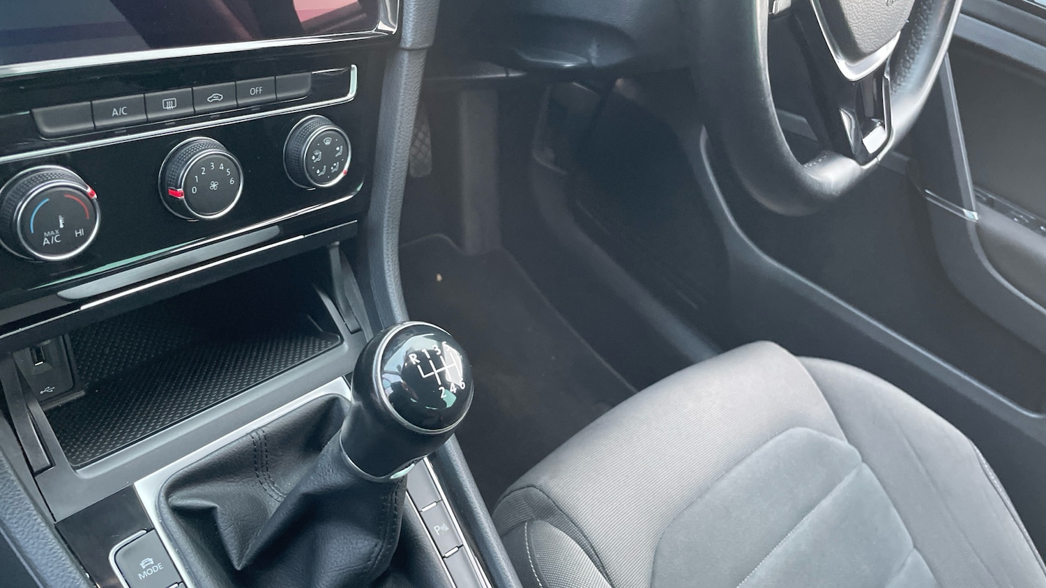 Used Volkswagen Golf 2019 for sale - 77393345: Photo 13