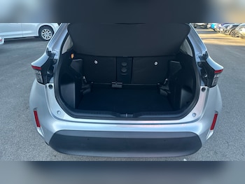 Used Toyota Yaris Cross 2024 for sale - 76968744: Photo