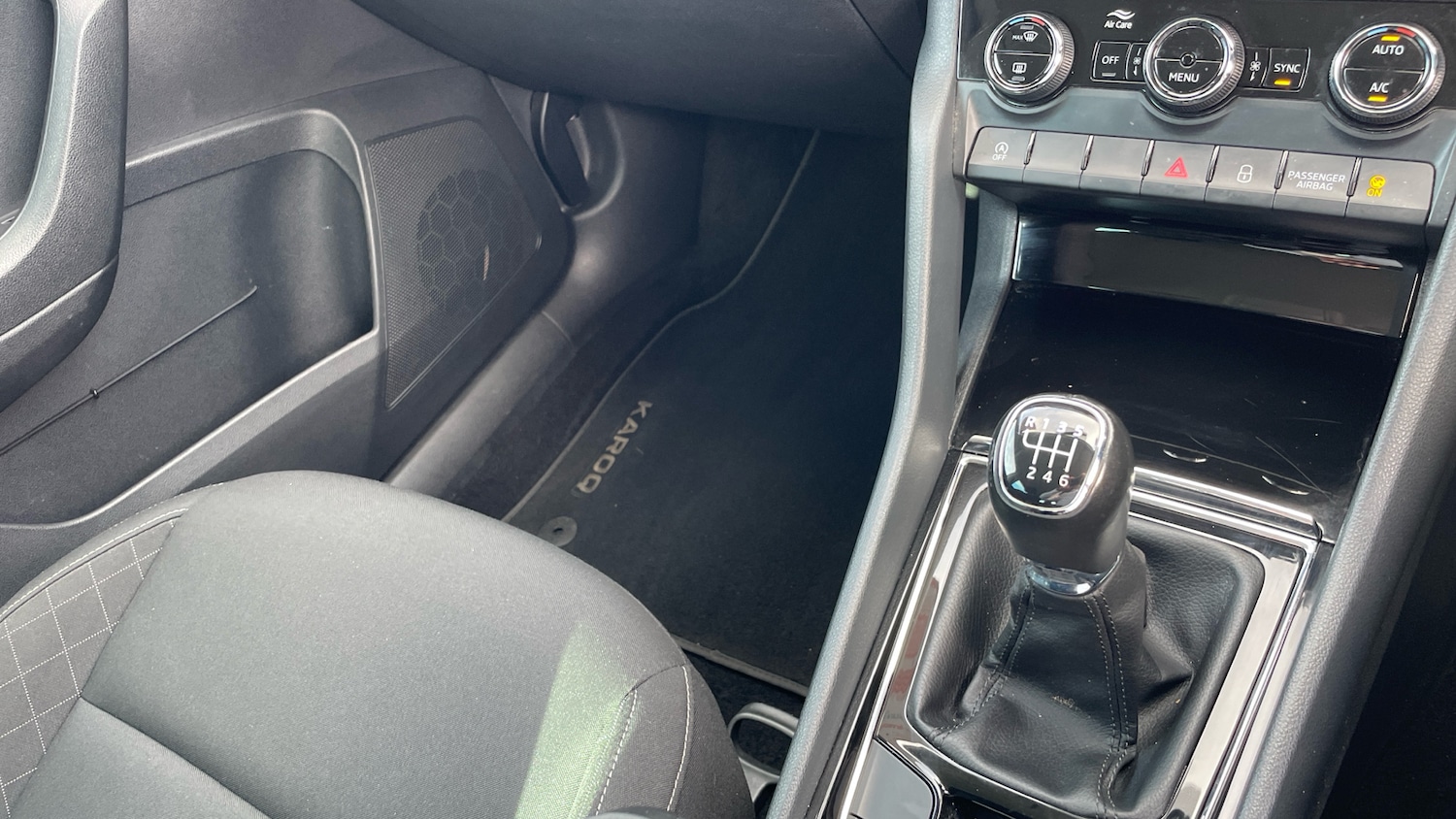 Used Skoda Karoq 2019 for sale - 76299269: Photo 14