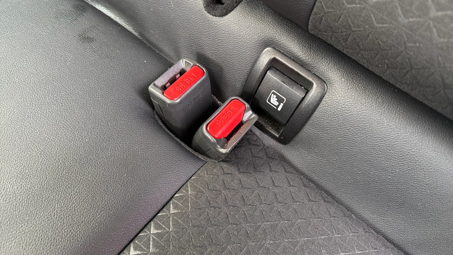 Used Nissan Juke 2024 for sale - 77830443: Photo 17