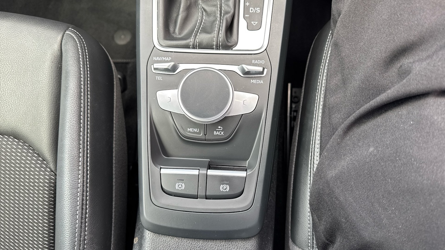 Vehicle 29