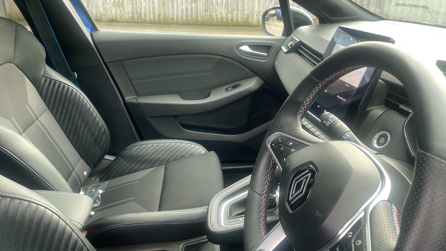 Used Renault Clio 2024 for sale - 76344525: Photo 9