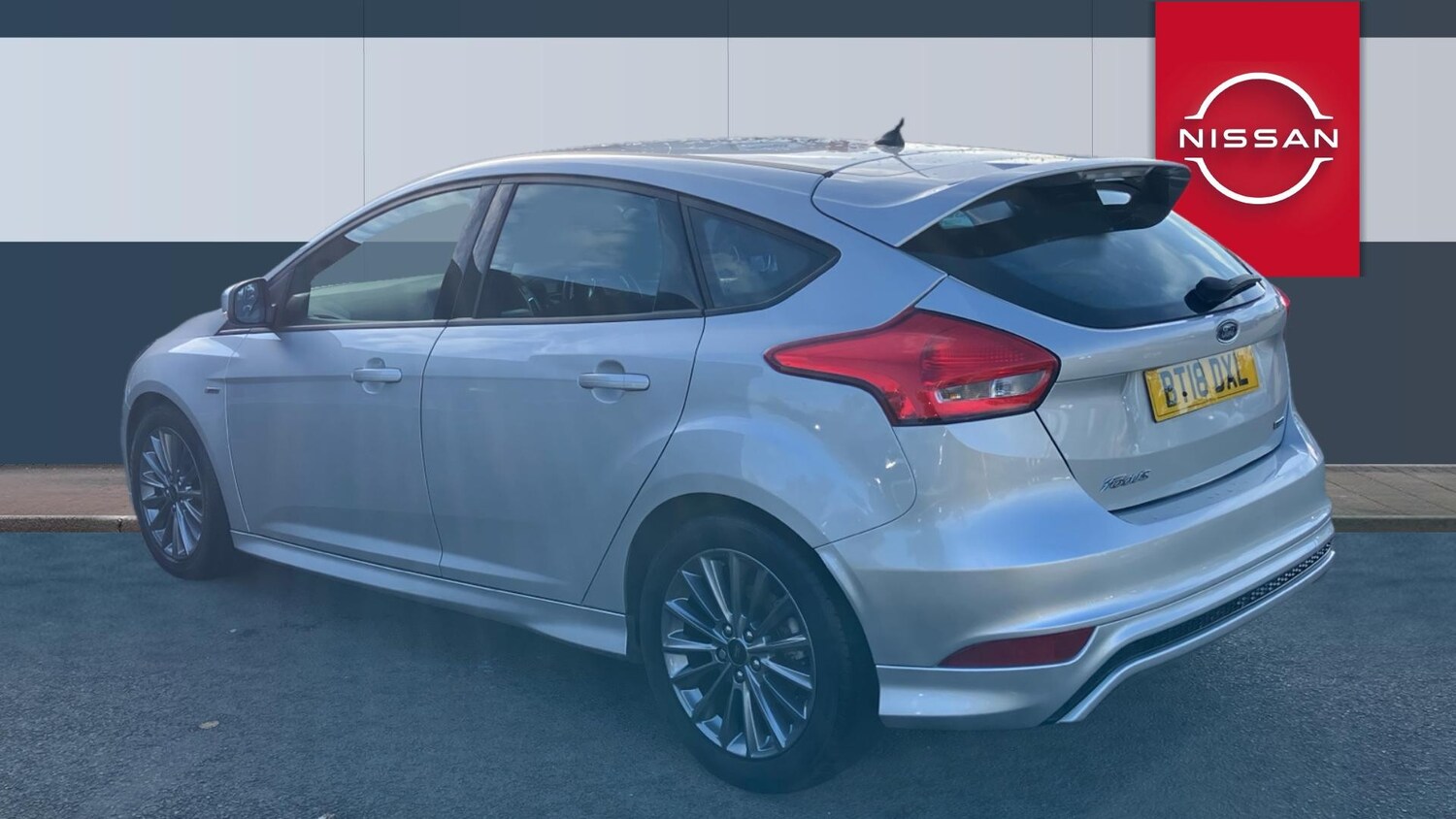 Used Ford Focus 2018 for sale - 76366223: Photo 2