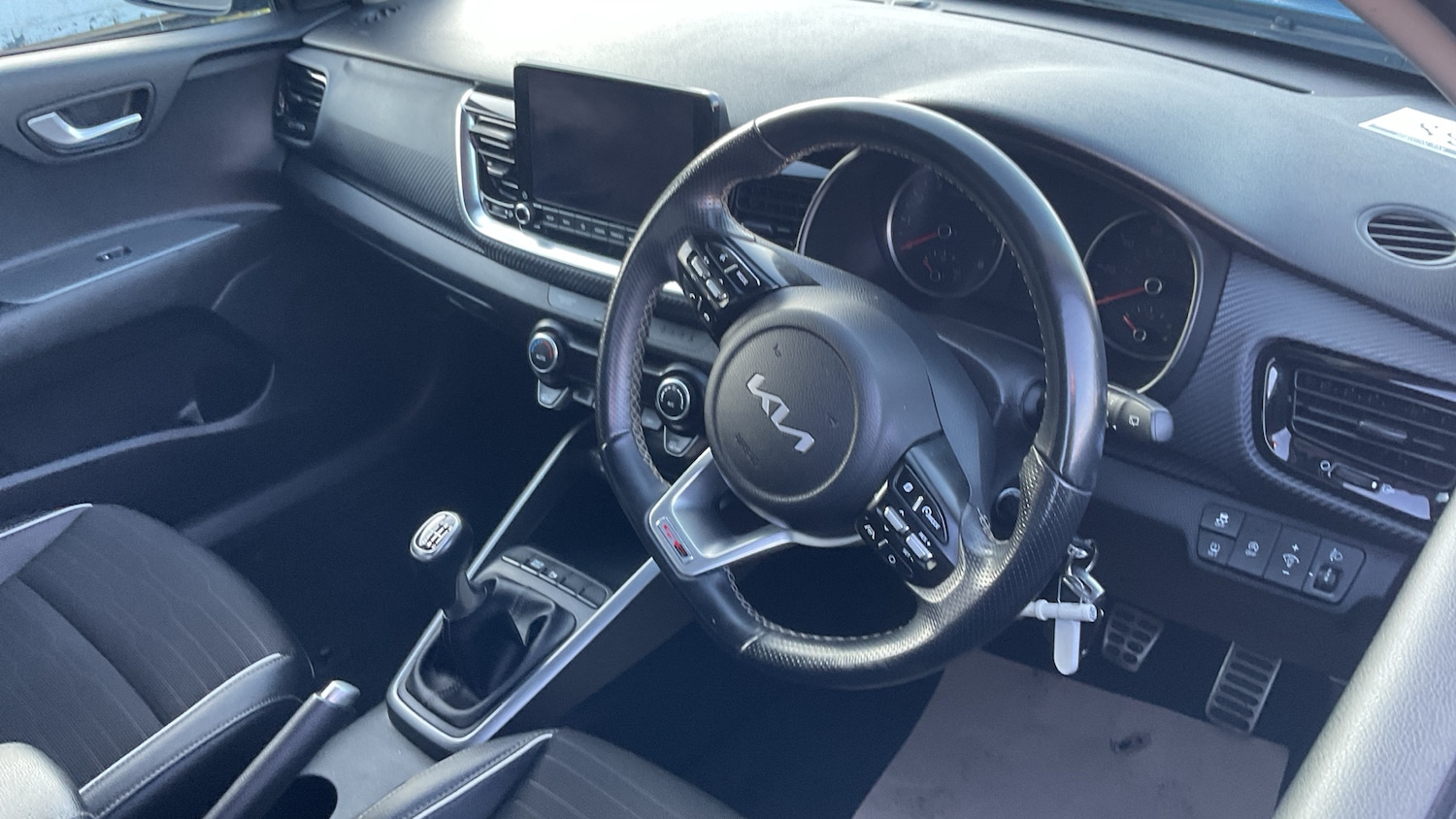 Used Kia Stonic 2022 for sale - 76762345: Photo 11