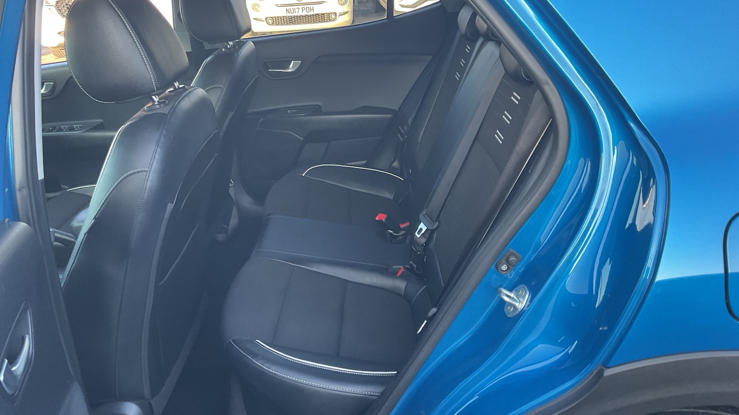 Used Kia Stonic 2022 for sale - 76762345: Photo 16