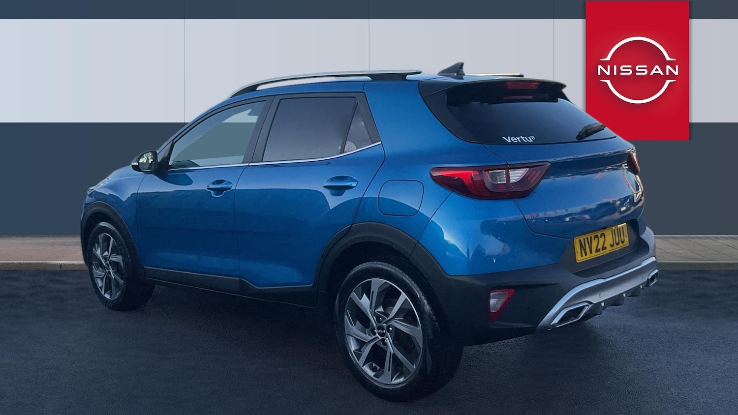 Used Kia Stonic 2022 for sale - 76762345: Photo 2