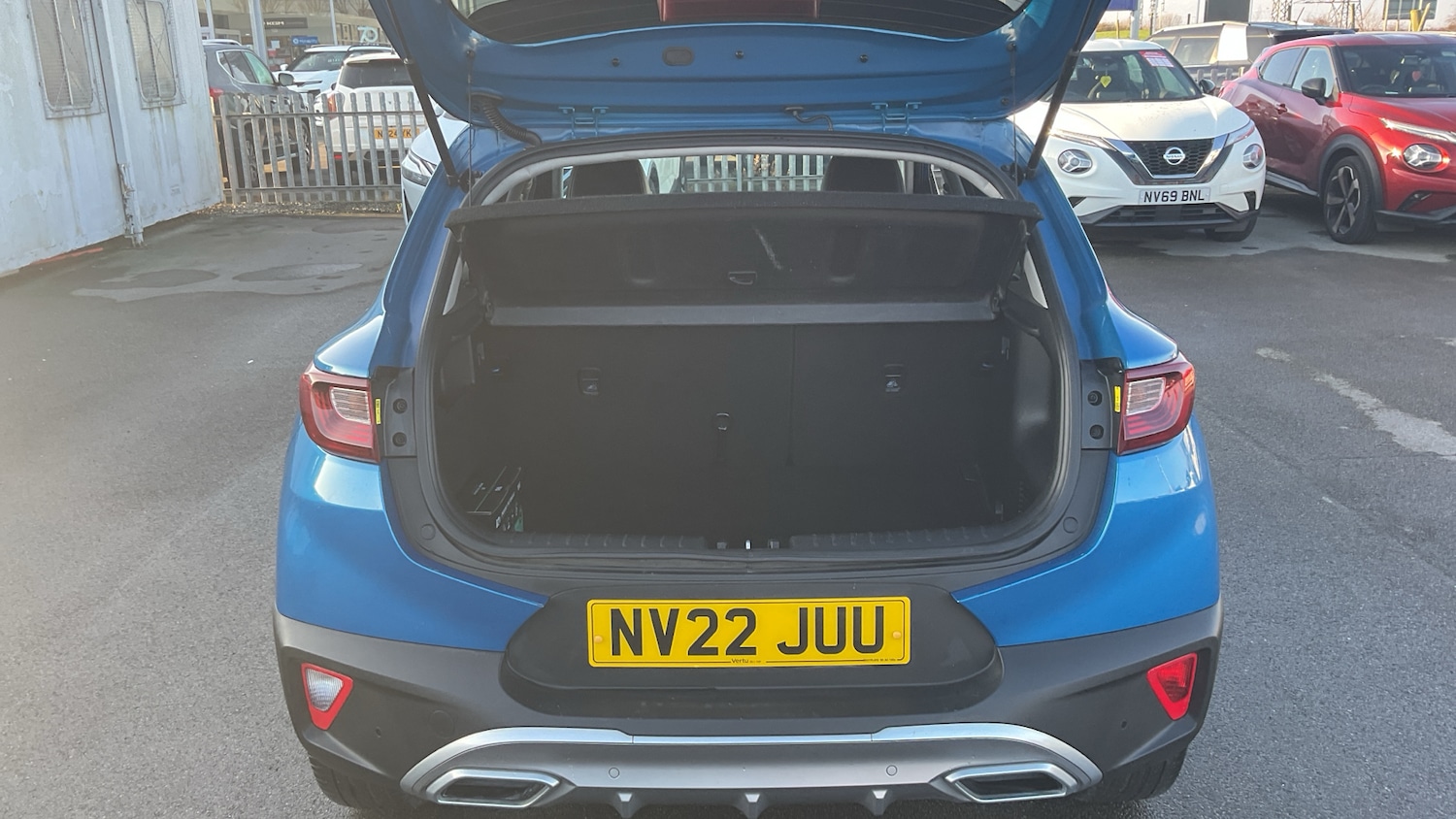 Used Kia Stonic 2022 for sale - 76762345: Photo 4