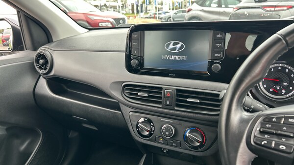Used Hyundai i10 2023 for sale - 76207670: Photo 14