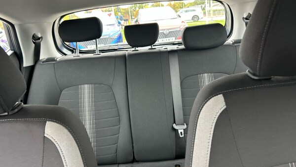 Used Hyundai i10 2023 for sale - 76207670: Photo 15