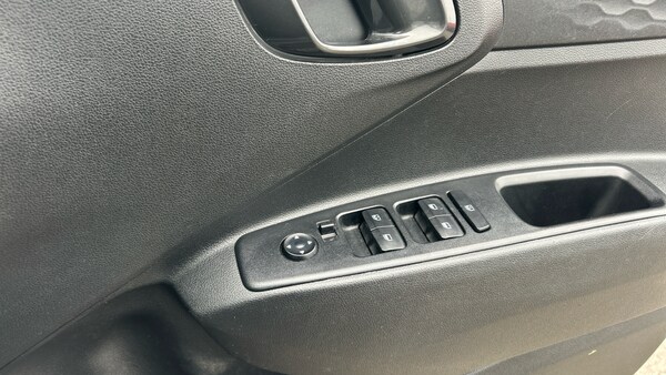 Used Hyundai i10 2023 for sale - 76207670: Photo 23