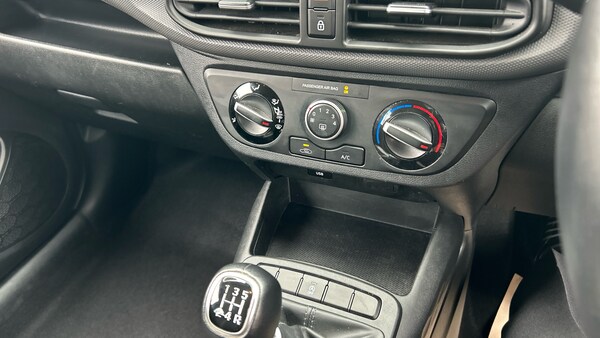 Used Hyundai i10 2023 for sale - 76207670: Photo 26