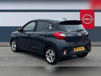 Used Hyundai i10 2023 for sale - 76207670: Photo