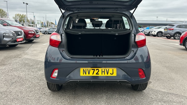 Used Hyundai i10 2023 for sale - 76207670: Photo 4
