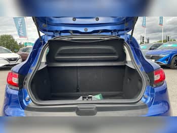 Used Renault Clio 2019 for sale - 79776143: Photo