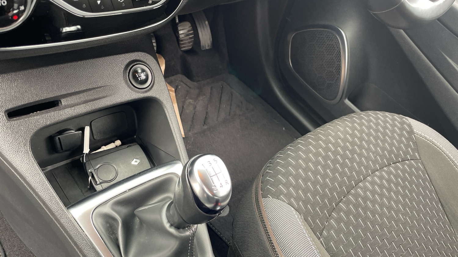 Used Renault Captur 2017 for sale - 76253082: Photo 13
