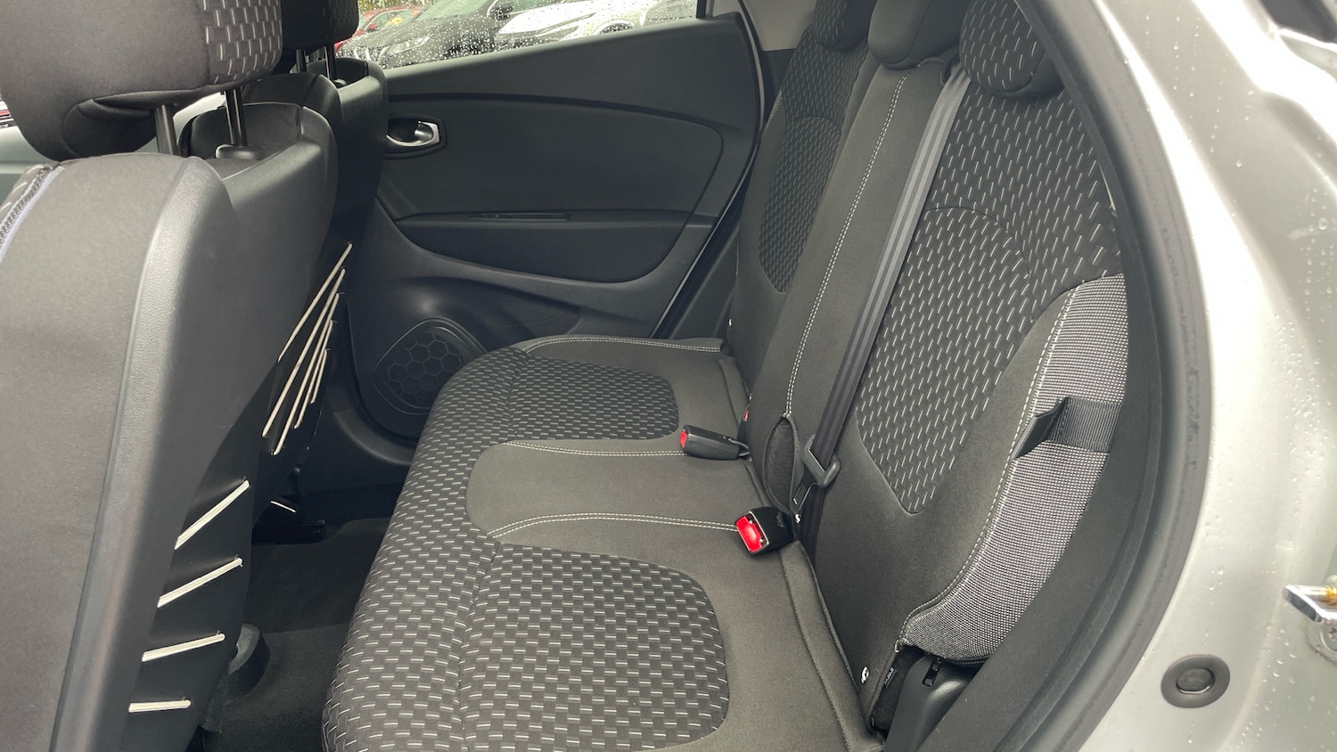 Used Renault Captur 2017 for sale - 76253082: Photo 16
