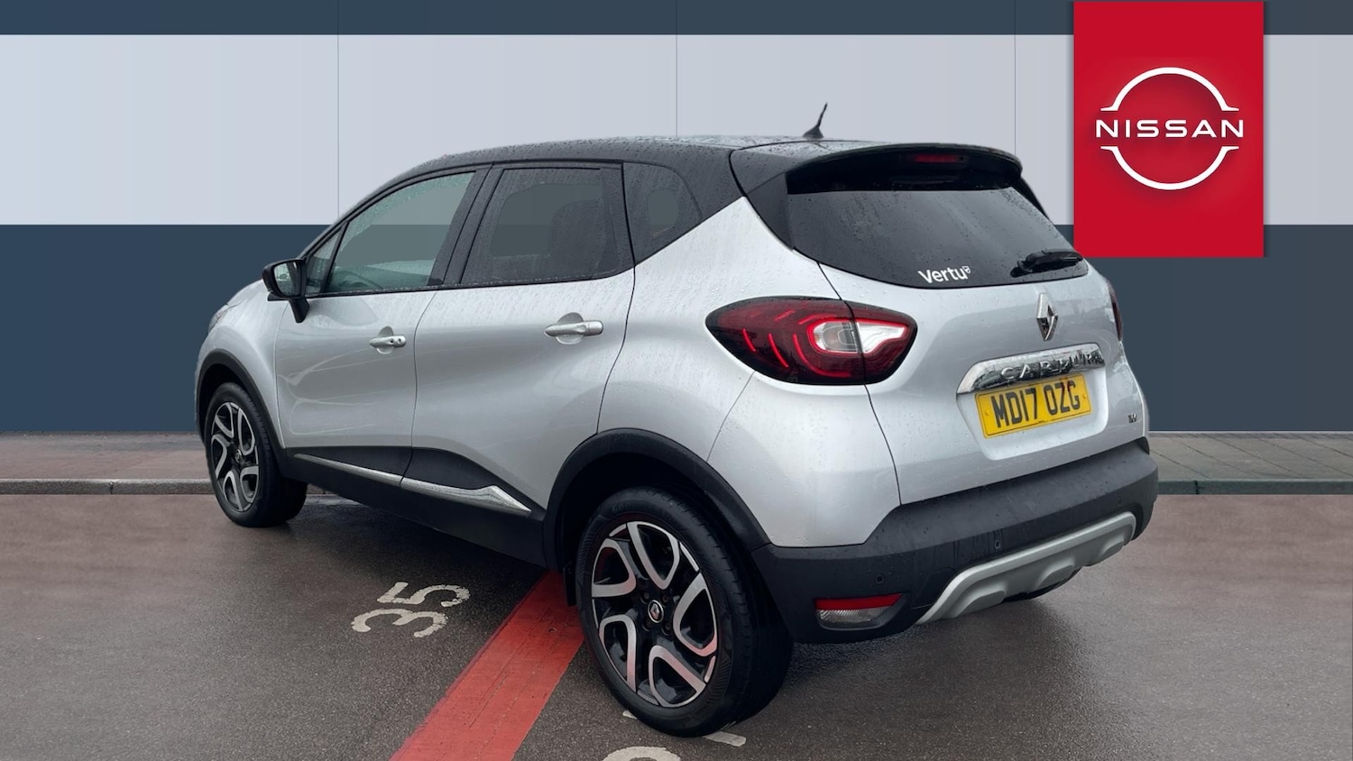 Used Renault Captur 2017 for sale - 76253082: Photo 2