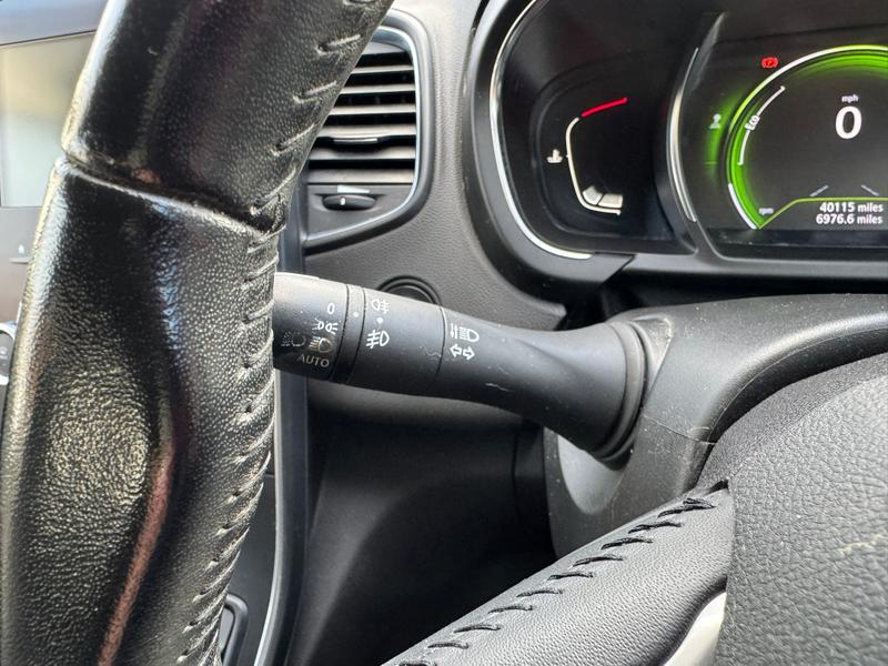 Used Renault Grand Scenic 2017 for sale - 77746824: Photo 25