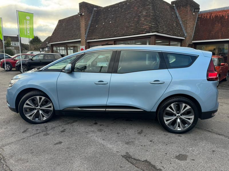 Used Renault Grand Scenic 2017 for sale - 77746824: Photo 3
