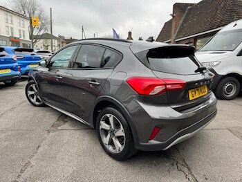 Used Ford Focus 2022 for sale - 77036922: Photo