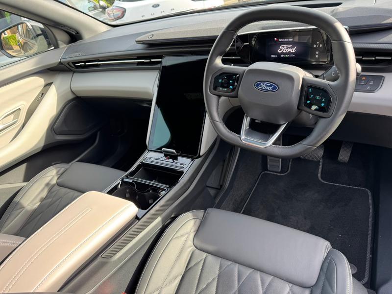 Used Ford Explorer 2024 for sale - 76114602: Photo 11