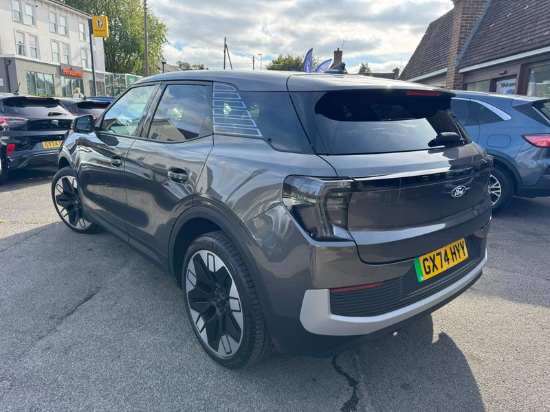 Used Ford Explorer 2024 for sale - 76114602: Photo 3