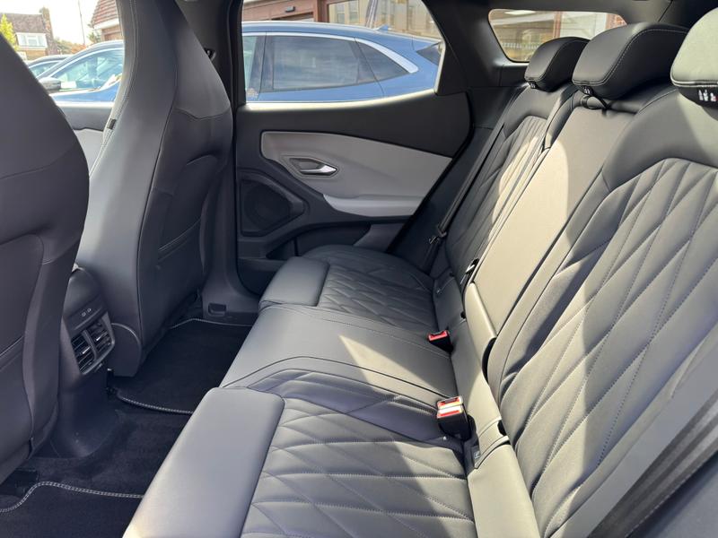 Used Ford Explorer 2024 for sale - 76114602: Photo 8