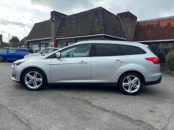 Used Ford Focus 2017 for sale - 78582104: Photo
