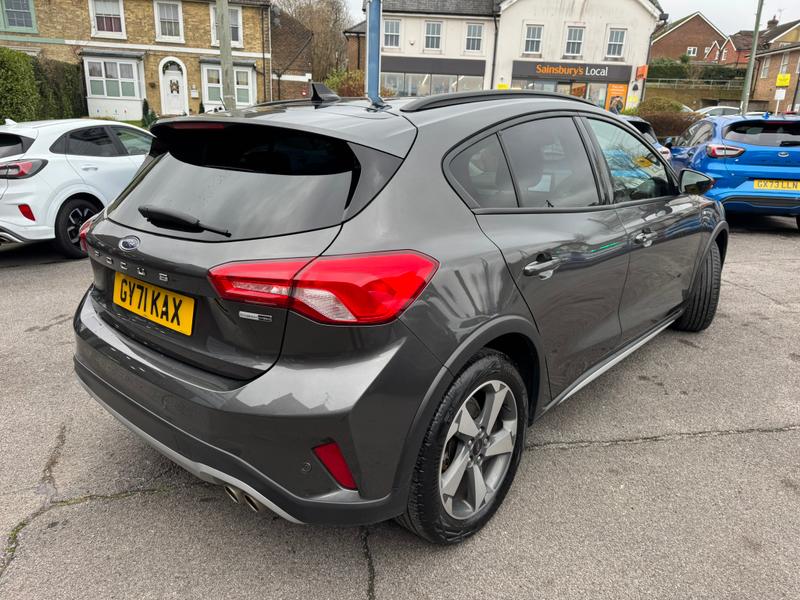 Used Ford Focus 2022 for sale - 77975910: Photo 4