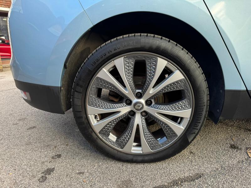 Used Renault Grand Scenic 2017 for sale - 76949050: Photo 16