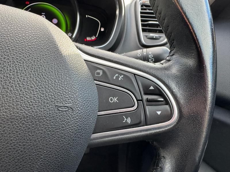 Used Renault Grand Scenic 2017 for sale - 76949050: Photo 27