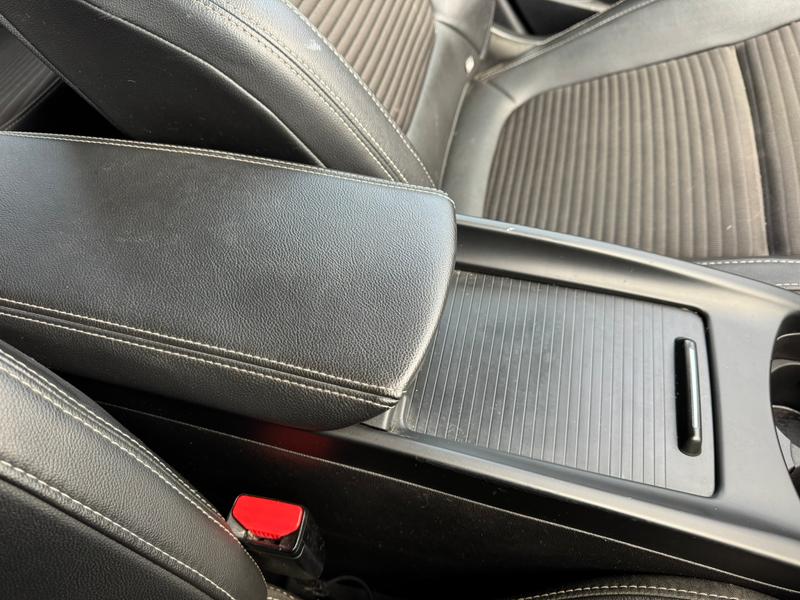 Used Renault Grand Scenic 2017 for sale - 76949050: Photo 32