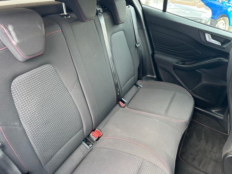 Used Ford Focus 2018 for sale - 76028276: Photo 11