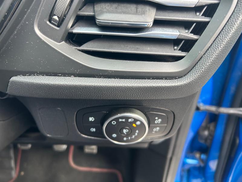 Used Ford Focus 2018 for sale - 76028276: Photo 17