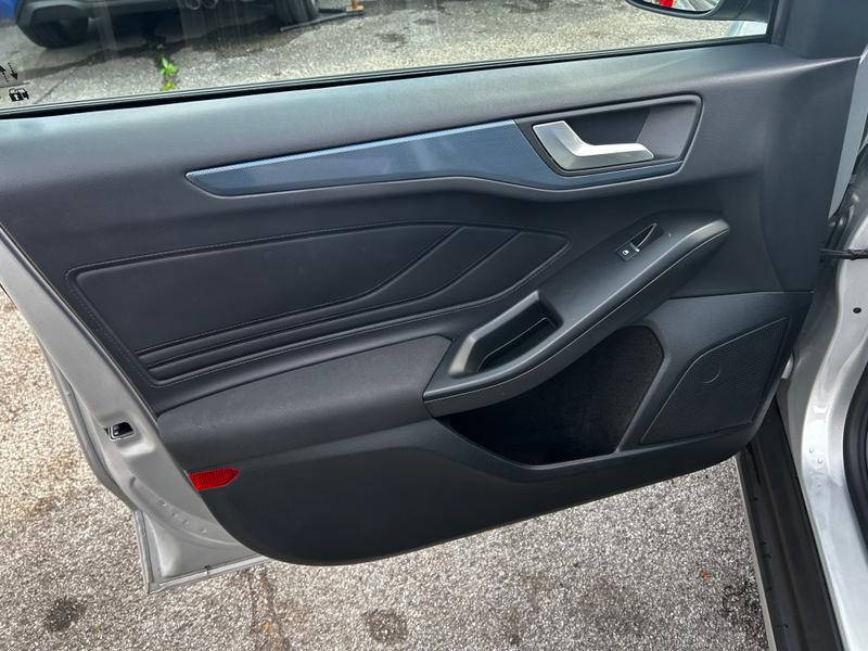 Used Ford Focus 2023 for sale - 77286359: Photo 20