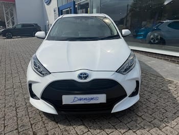 Used Toyota Yaris 2023 for sale - 79825860: Photo