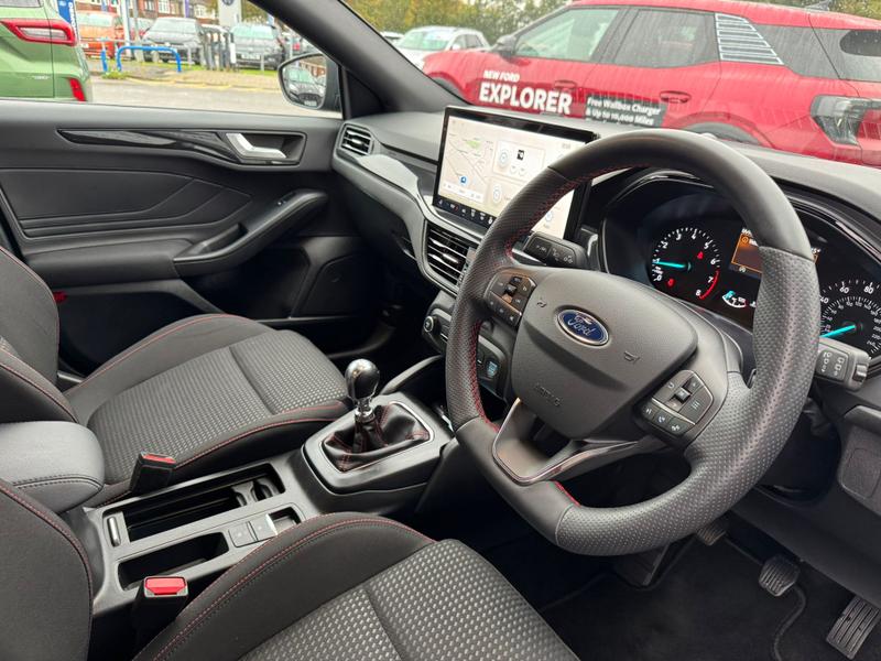 Used Ford Focus 2023 for sale - 77055915: Photo 13