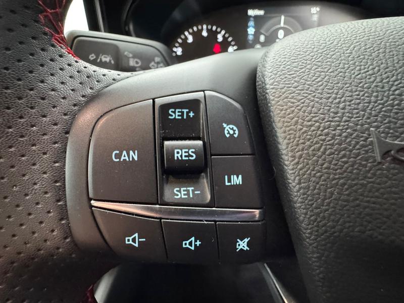 Used Ford Focus 2023 for sale - 77055915: Photo 20