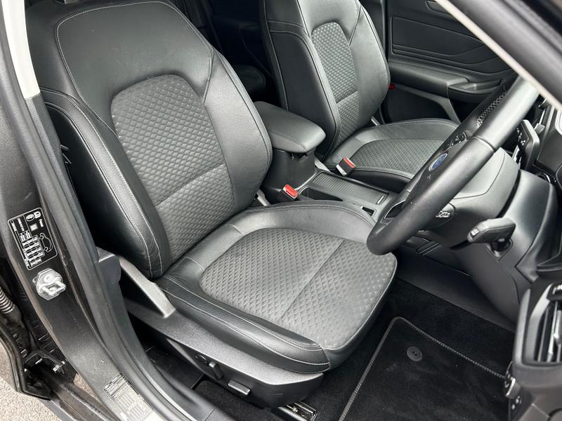 Used Ford Focus 2019 for sale - 76172607: Photo 17