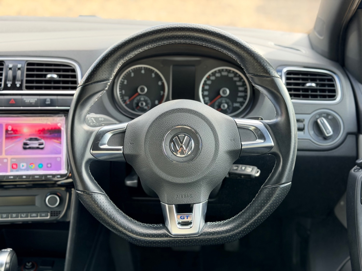 Used Volkswagen Polo 2014 for sale - 77213874: Photo 17