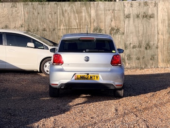 Used Volkswagen Polo 2012 for sale - 77210327: Photo