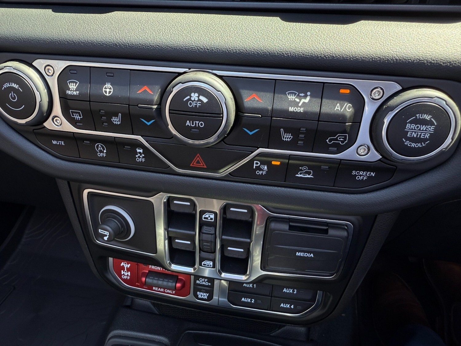 Used Jeep Wrangler 2025 for sale - 76870433: Photo 33