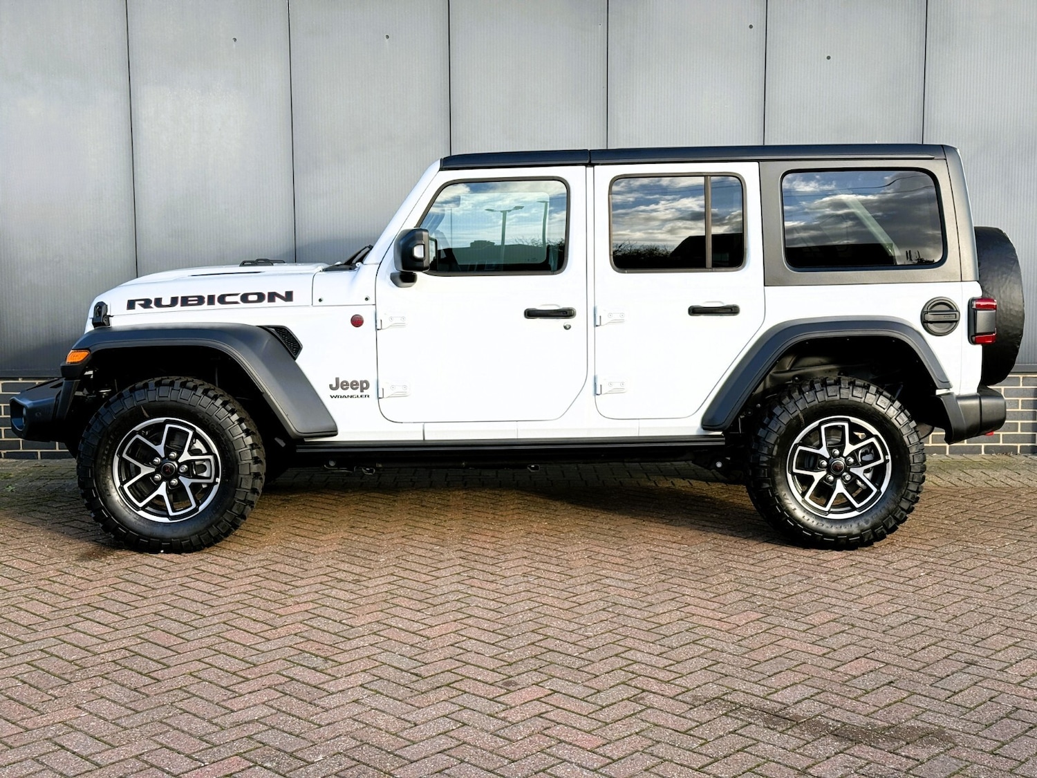 Used Jeep Wrangler 2025 for sale - 76870433: Photo 9
