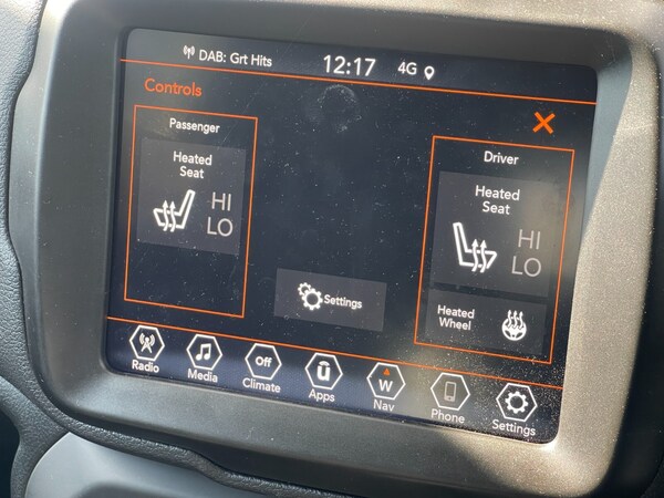 Used Jeep Renegade 2023 for sale - 75354832: Photo 16