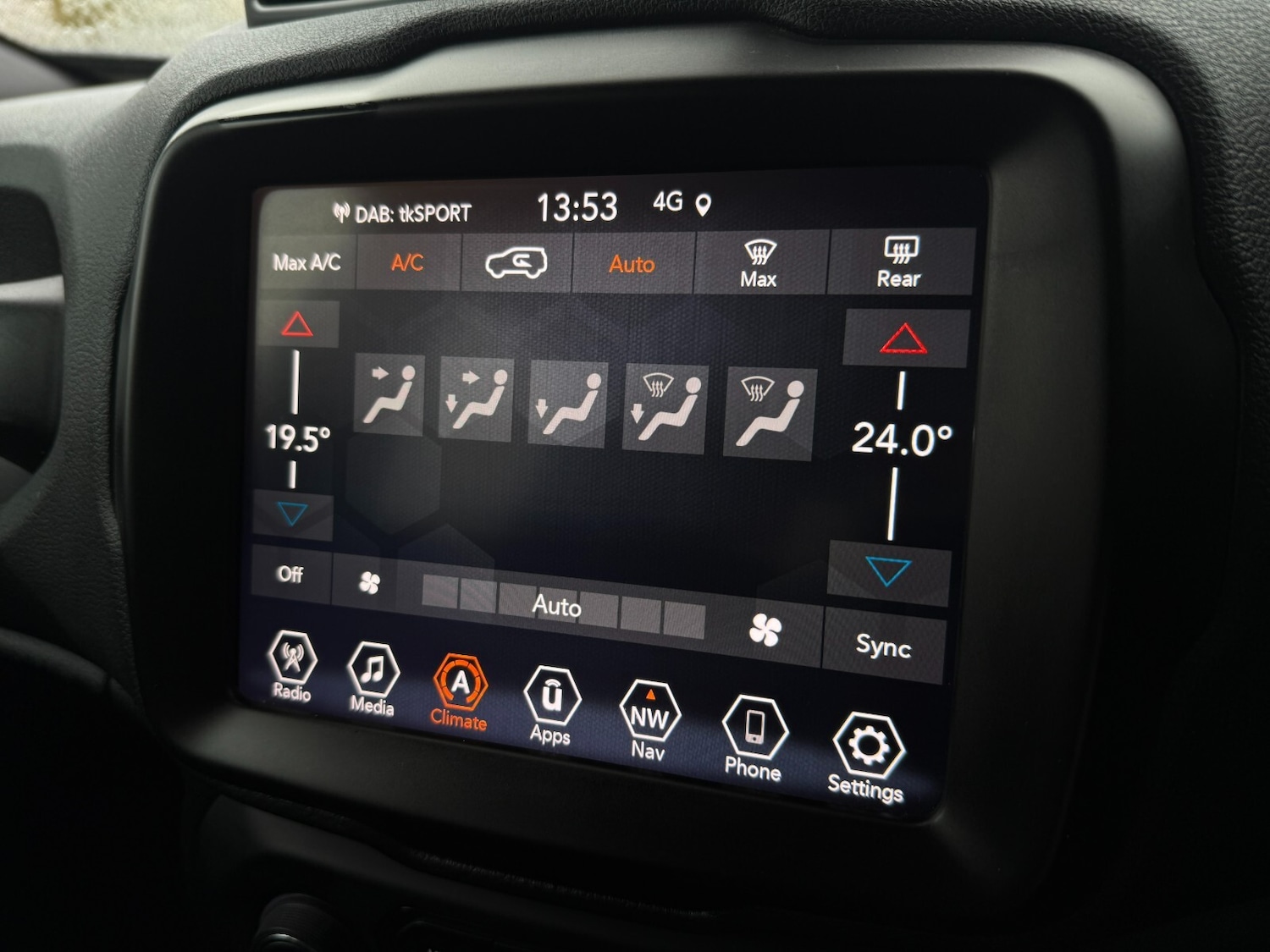 Used Jeep Renegade 2022 for sale - 77648047: Photo 35