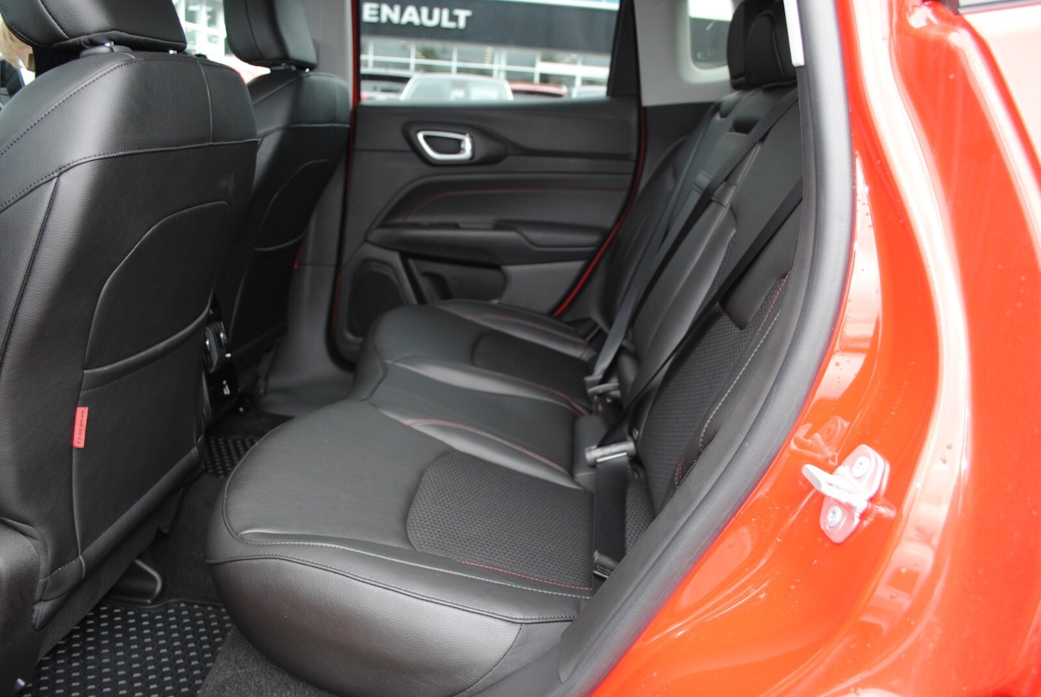 Used Jeep Compass 2023 for sale - 76868716: Photo 30