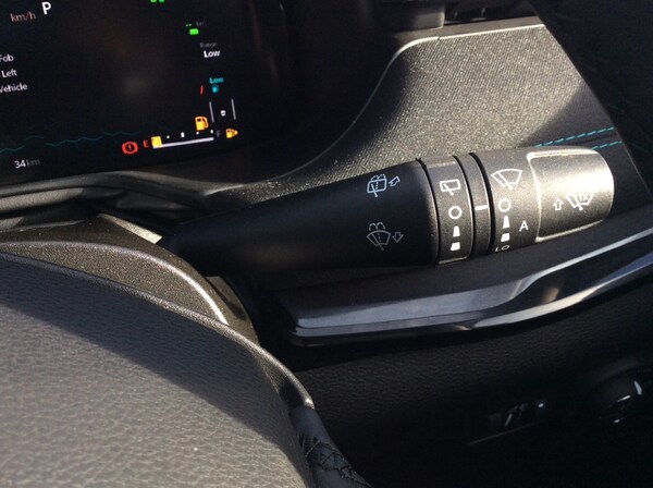 Used Jeep Compass 2023 for sale - 75389525: Photo 32