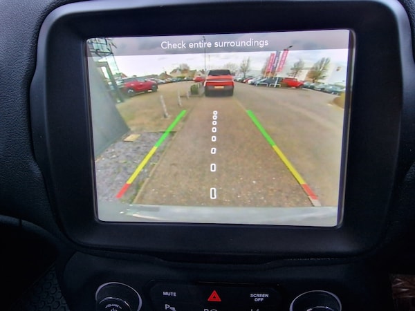 Used Jeep Renegade 2023 for sale - 75354969: Photo 32
